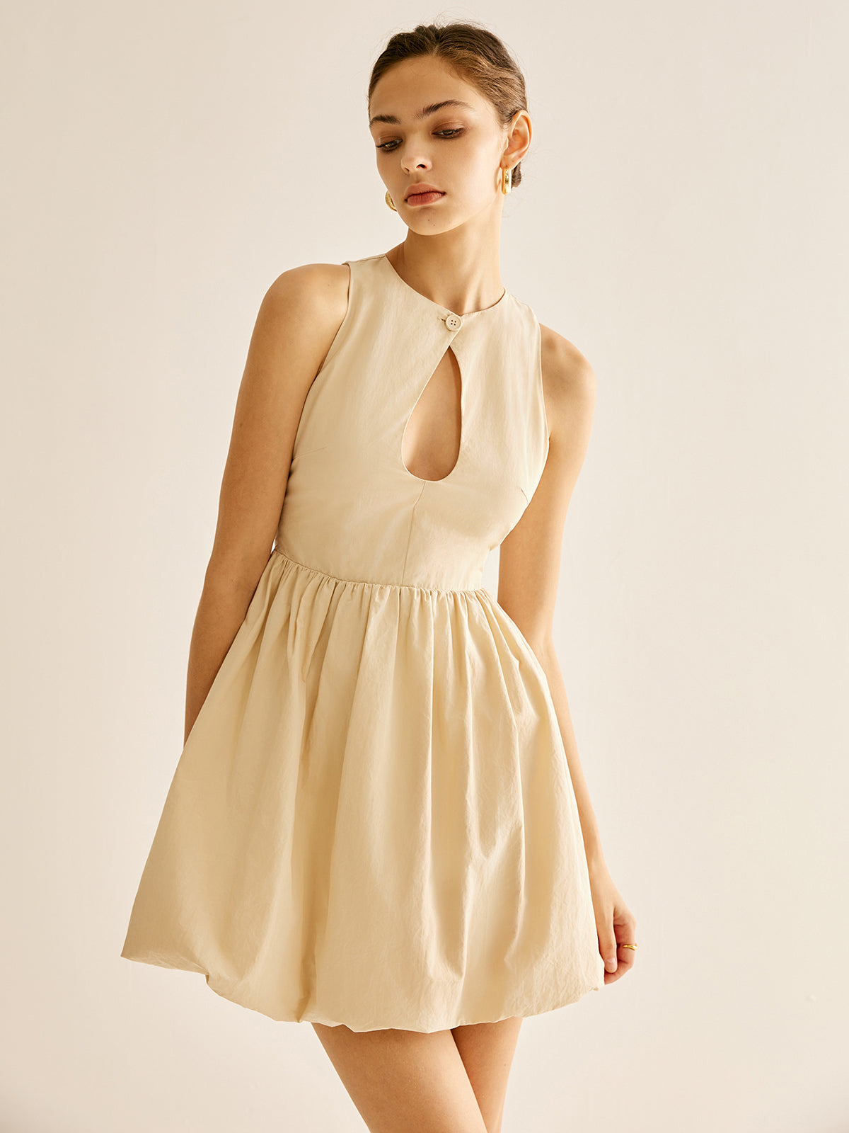 Cotton Keyhole Neckline Pleated Dress